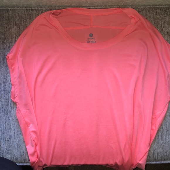 3/$15 Coral Activewear Workout Shirt with Oversized Fit and Lightweight Material - Picture 2 of 2